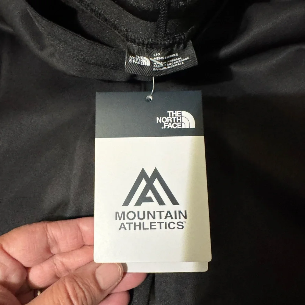 The North Face Men's Black Performance Fleece Pants